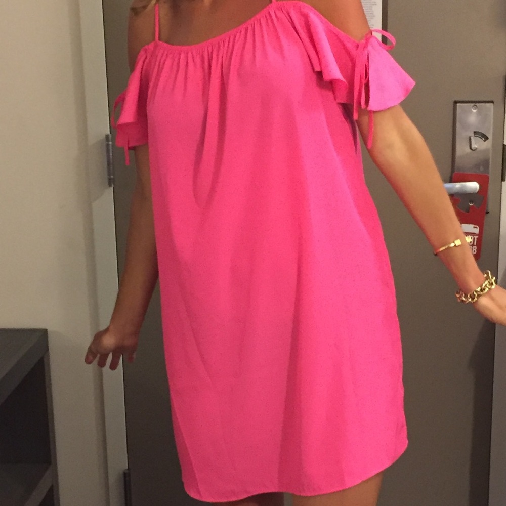 Hot pink off the shoulder dress in size small - Picture 3 of 3